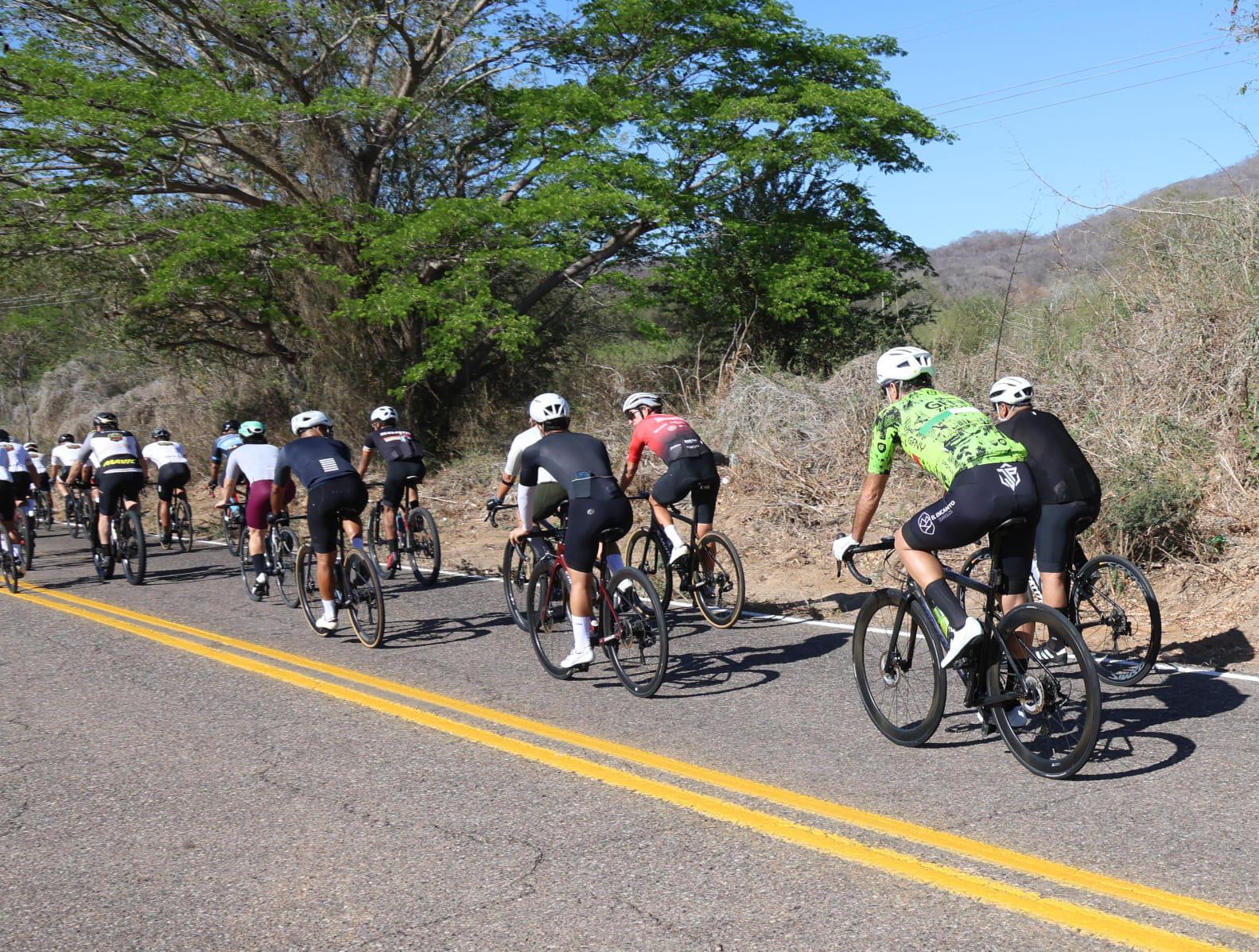 $!Mazatlán pedalea: más de mil ciclistas en Pueblos y Paisajes 2026