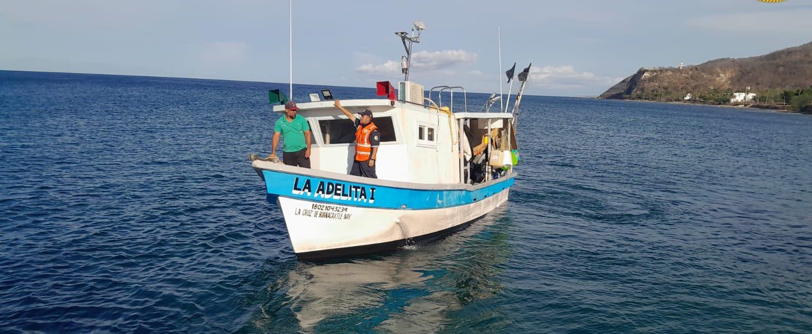 $!Retienen 250 kilos de atún aleta amarilla, un marlín de 40 kilos y arte de pesca en reserva de Islas Marías