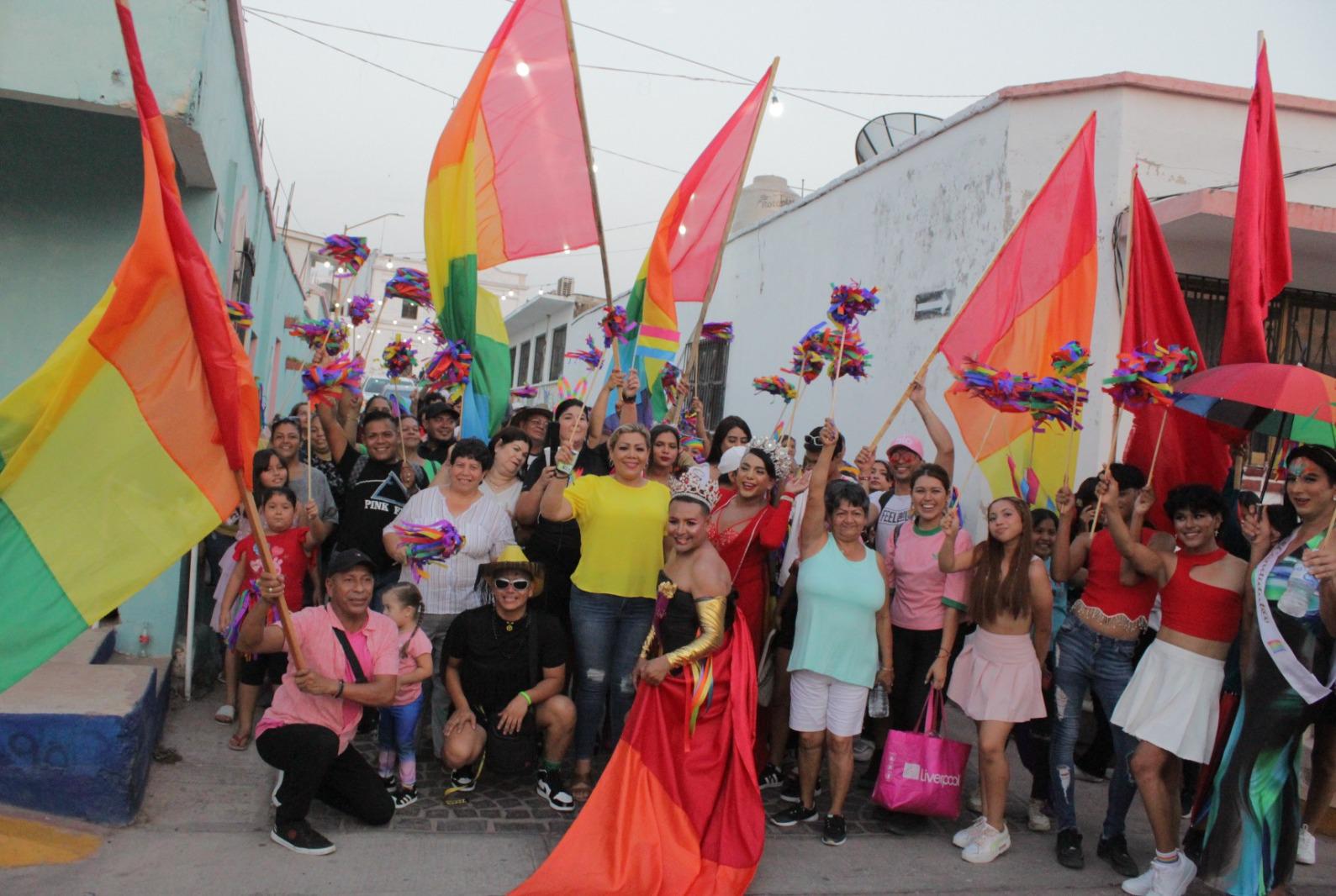 $!Develan mural de la diversidad en Rosario