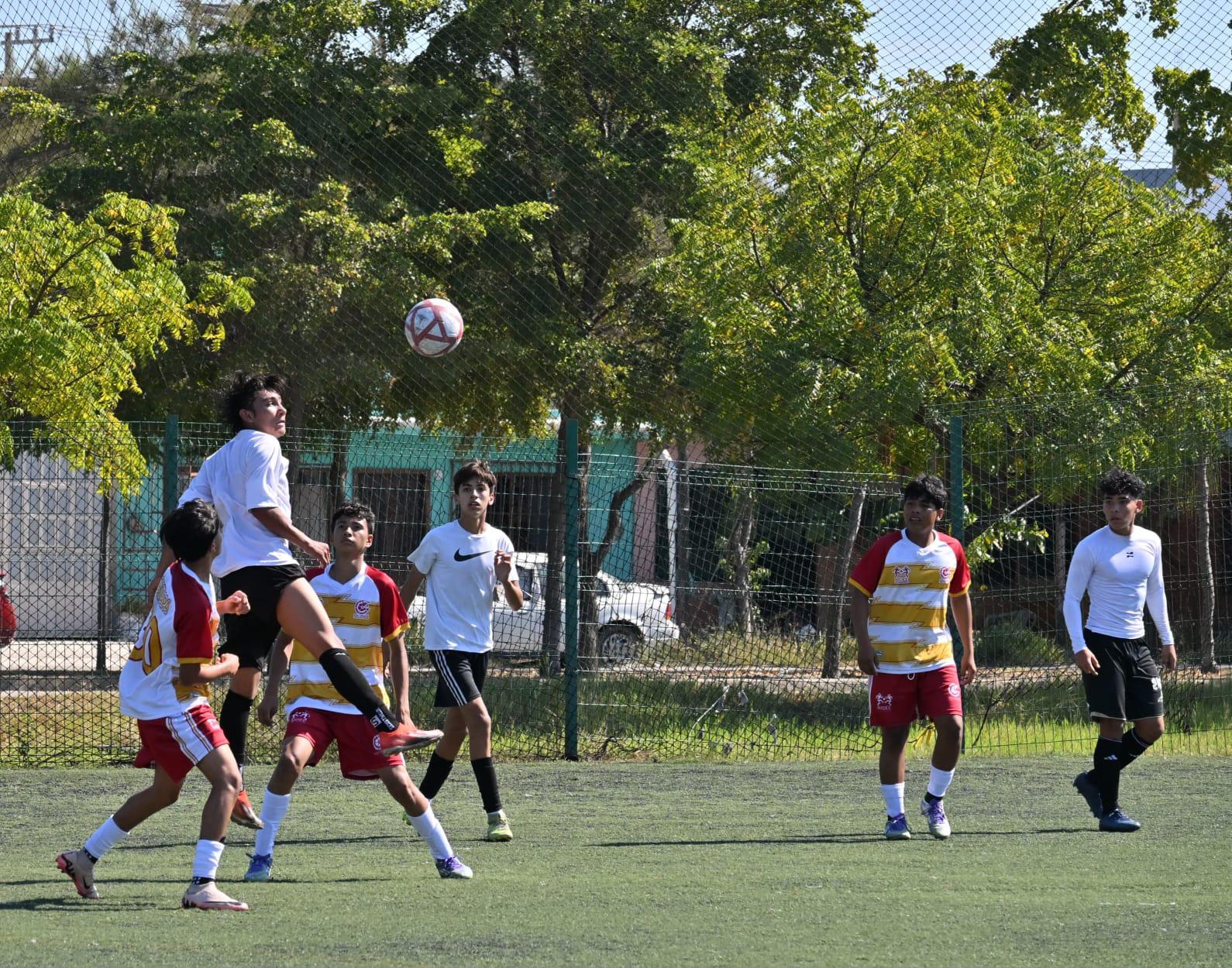 $!Selección Mazatlán impone su calidad en el Zonal de futbol