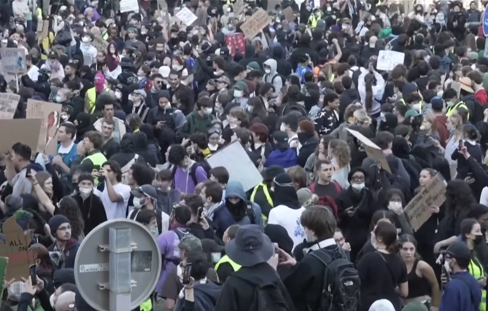 $!Jornada de protestas en Francia deja al menos mil 800 detenidos