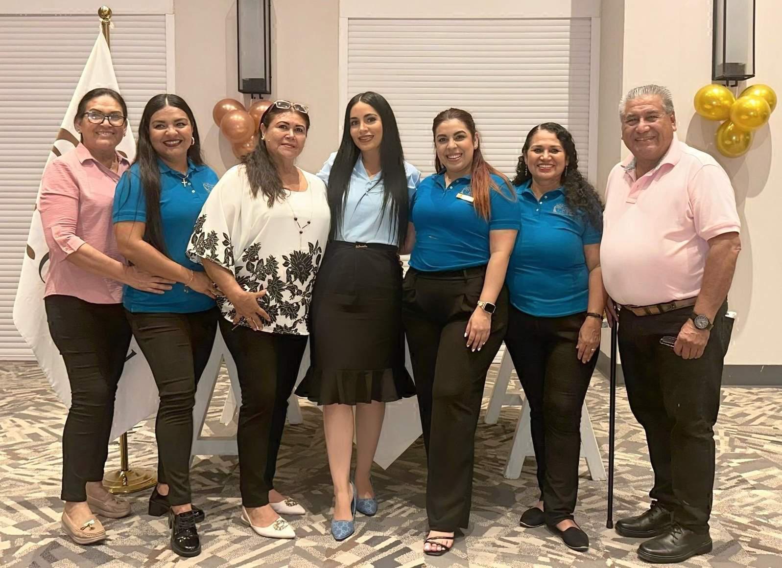 $!Carmen Quintana, Suggey Nevárez, Patricia Tirado, Brianda Loc, Rosa Camacho, Horga Vizcarra y Ramiro Zavala, integrantes de la Fundación Letty Coppel en Mazatlán.