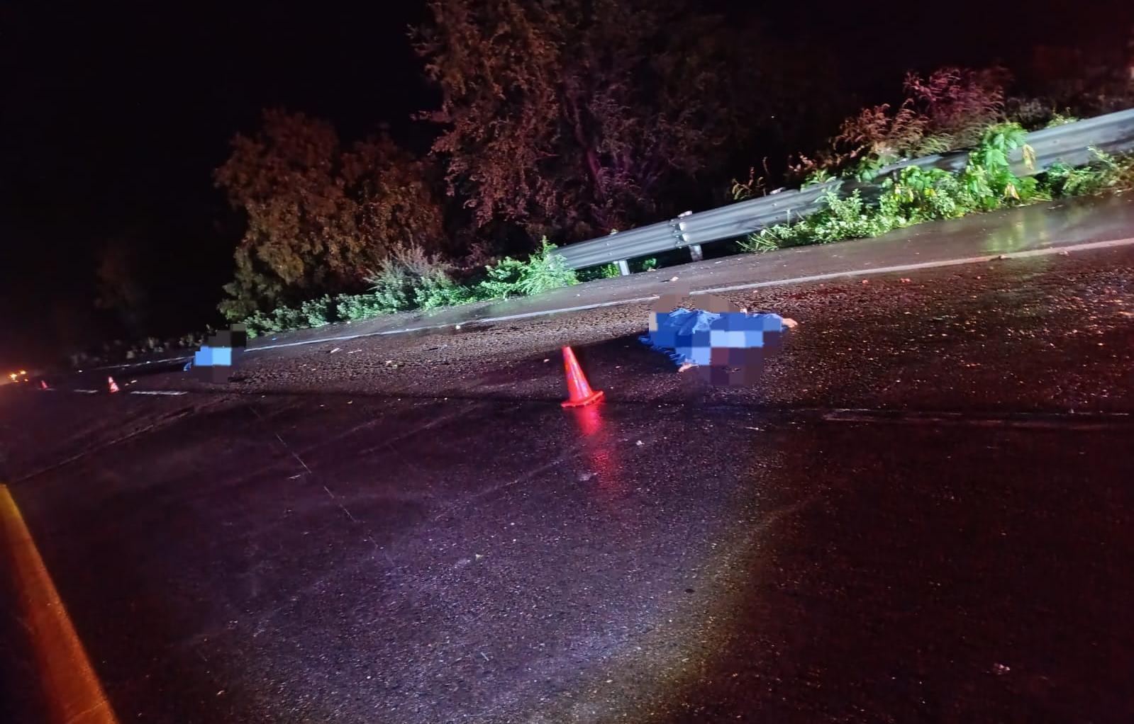 $!Volcadura por la Maxipista deja a madre e hija sin vida cerca de Costa Rica, en Culiacán