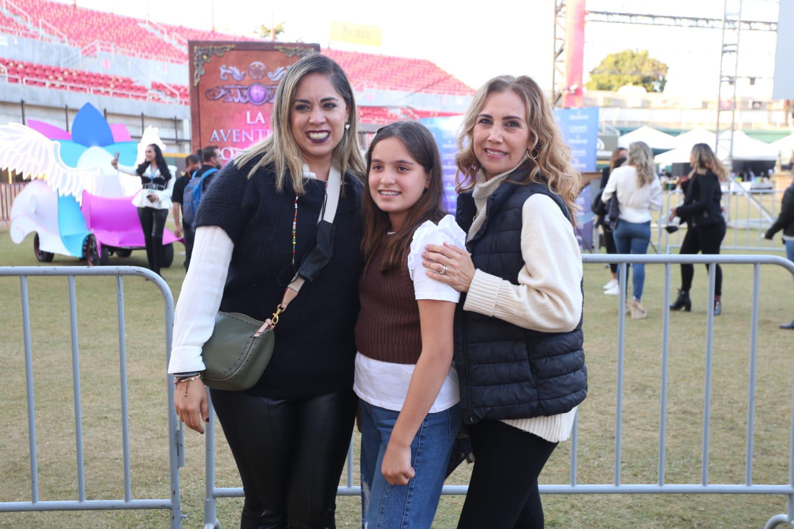 $!Marisol Cruz, Alexia González y Grimy Velarde.