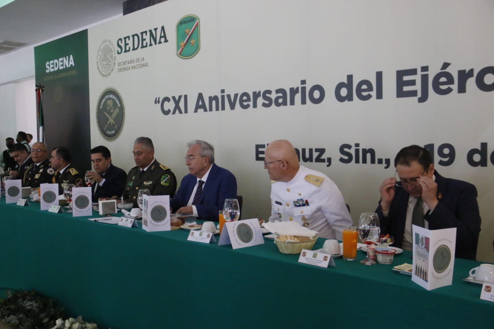$!Gobernador y autoridades militares celebran en Sinaloa Día del Ejército