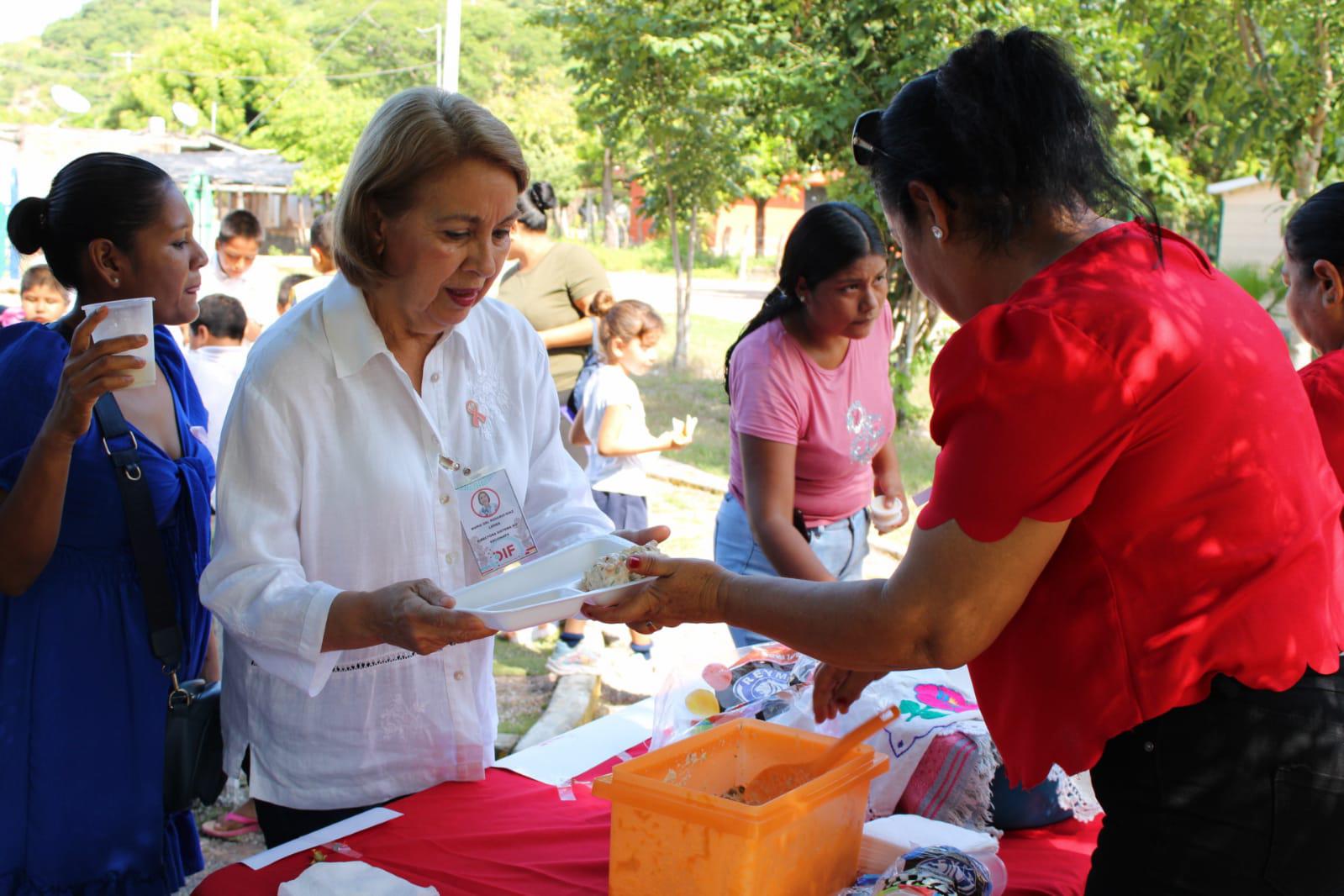 $!Impulsan la alimentación balanceada en las familias escuinapenses