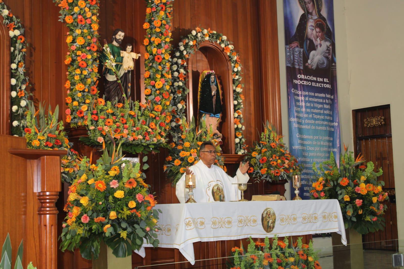 $!Fieles madrugan para celebrar al Señor San José en Agua Verde, Rosario
