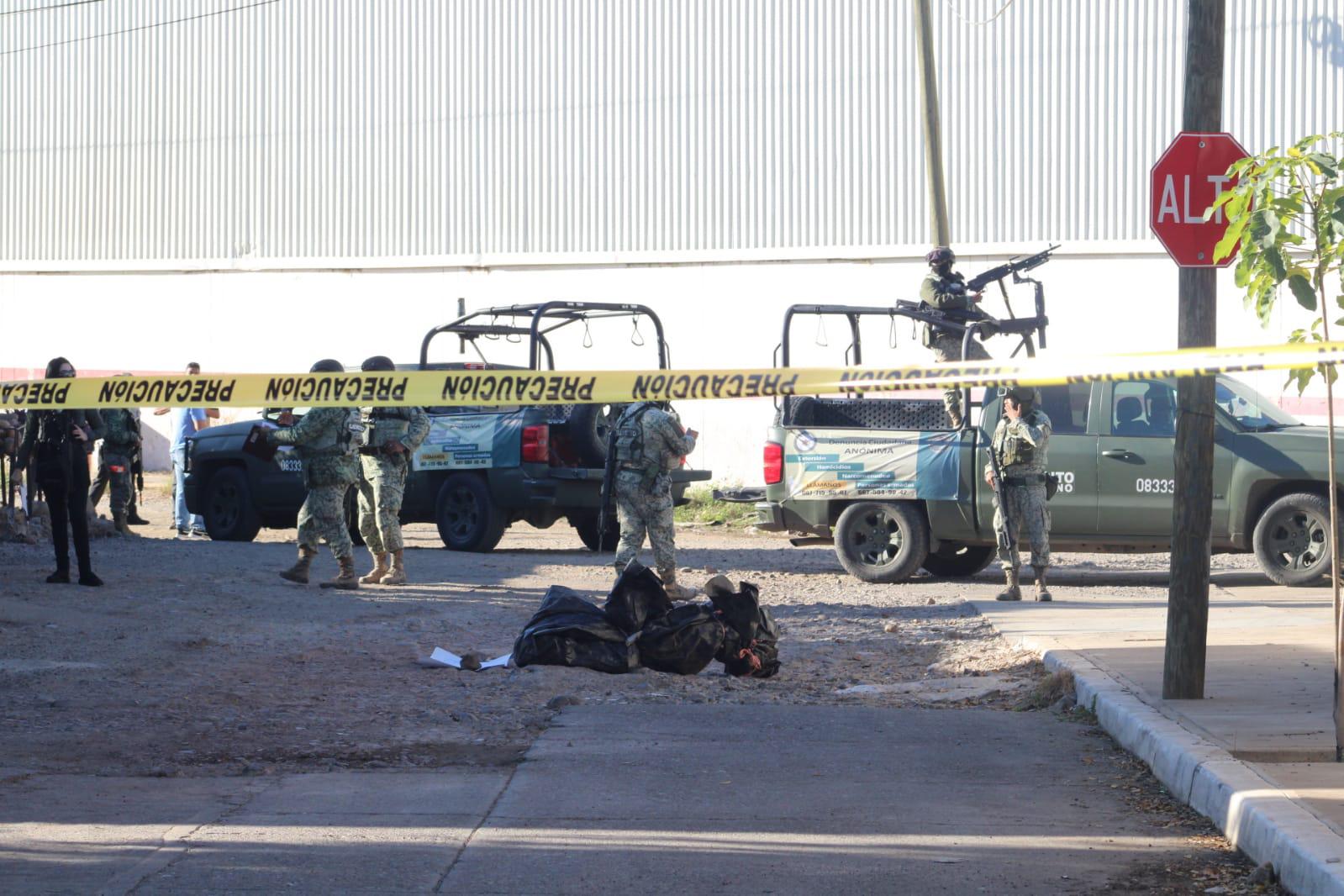 $!Localizan cuerpo envuelto en plástico y con mensaje en Lomas del Boulevard, en Culiacán