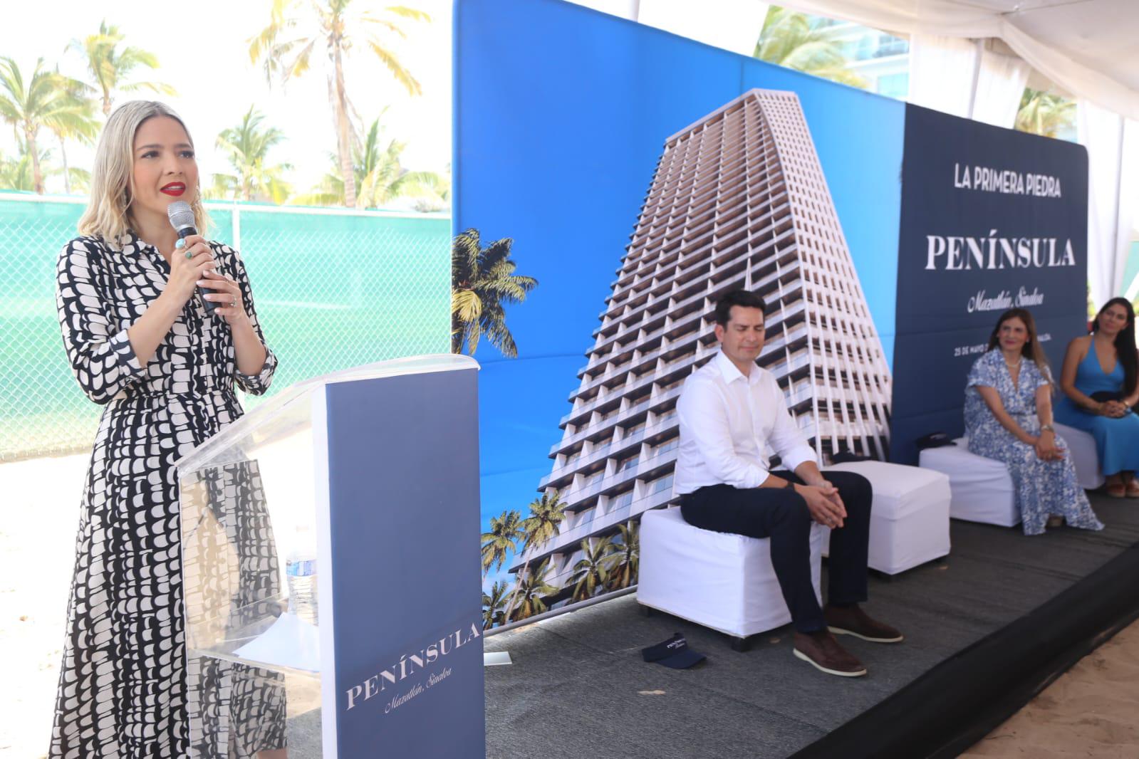 $!Estrella Palacios Domínguez, Secretaria de Turismo en Sinaloa, recalca la inversión que se hace Península Residences en el proyecto Península Mazatlán Torre 200.