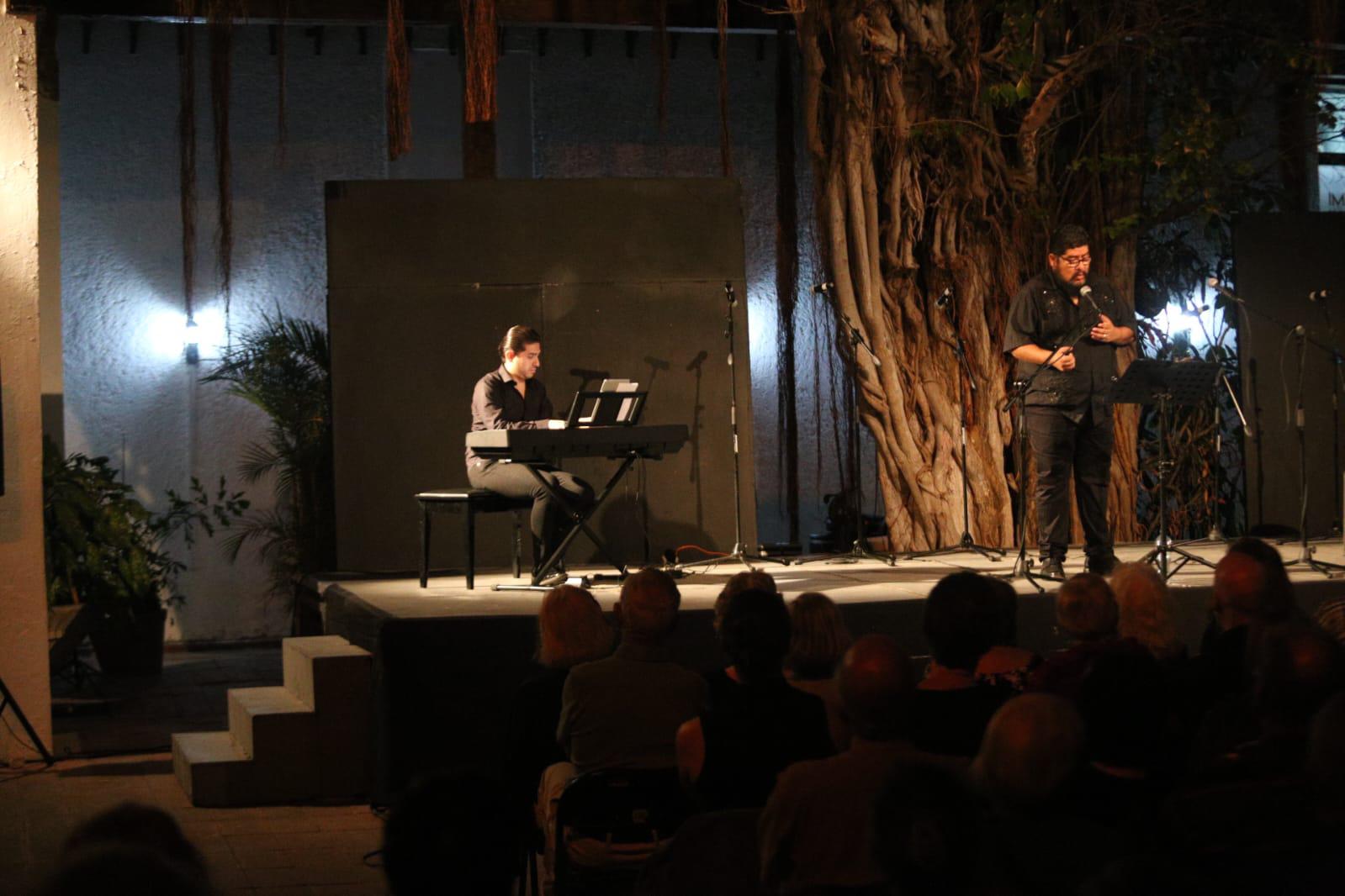 $!El tenor estuvo acompañado al piano por el maestro Juan Pablo García.