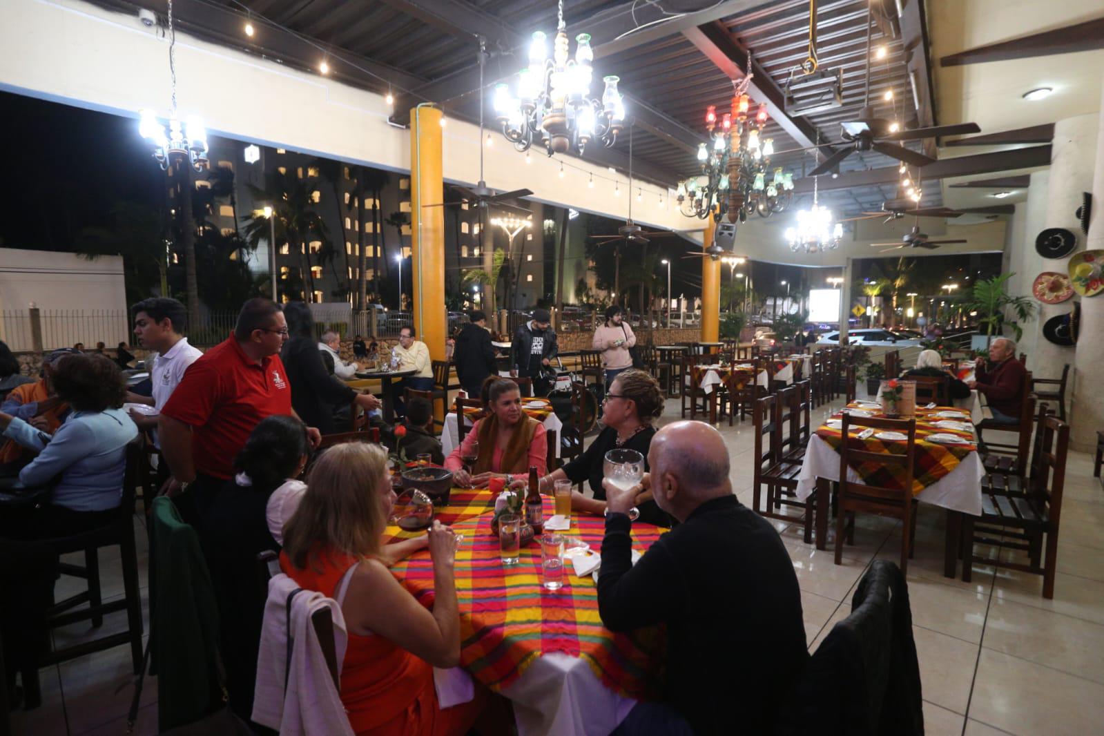 $!Los asistentes disfrutaron de una grata velada.