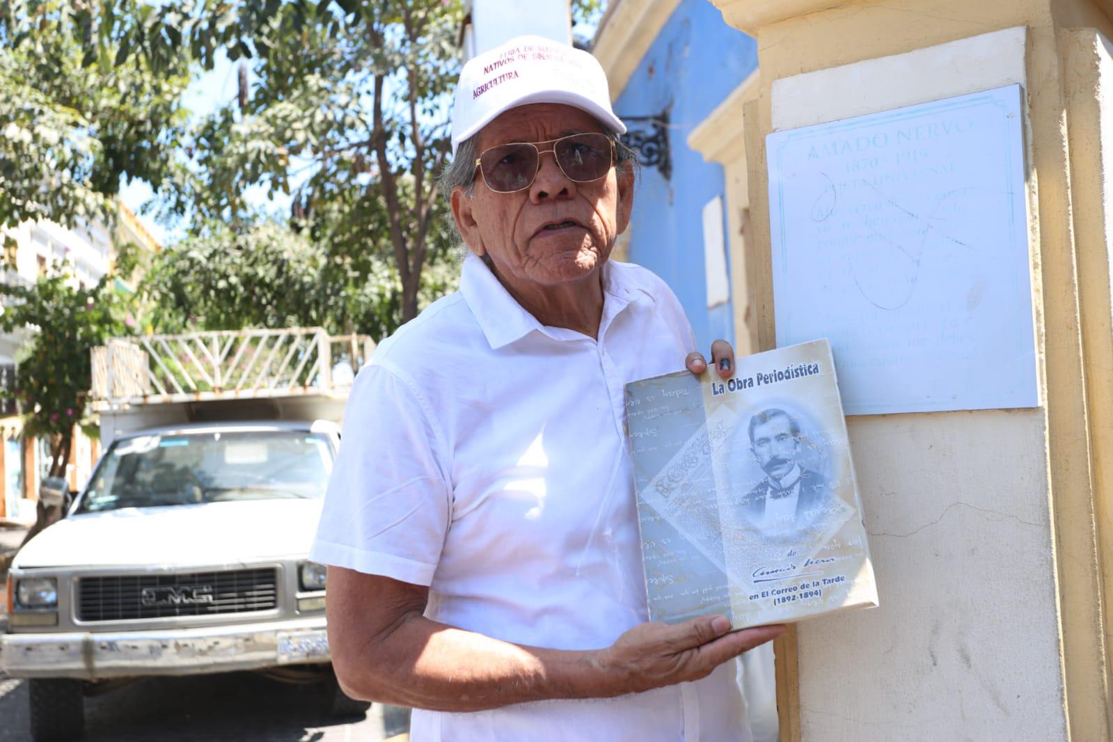 $!Rinden tributo a Amado Nervo en Mazatlán, en su 103 aniversario luctuoso