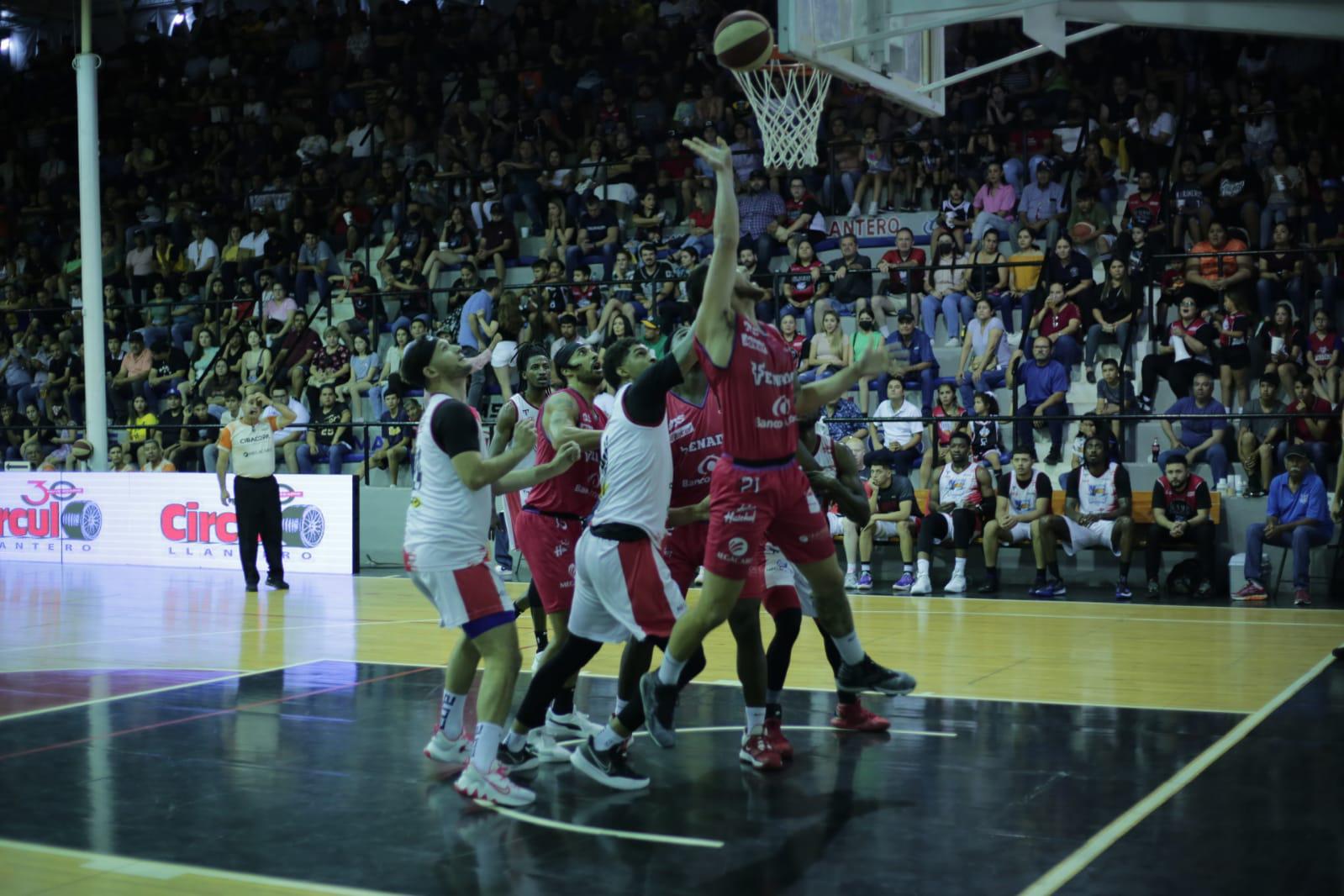 $!Venados Basketball vence a Ostioneros y obliga al séptimo juego en los playoffs del Cibacopa