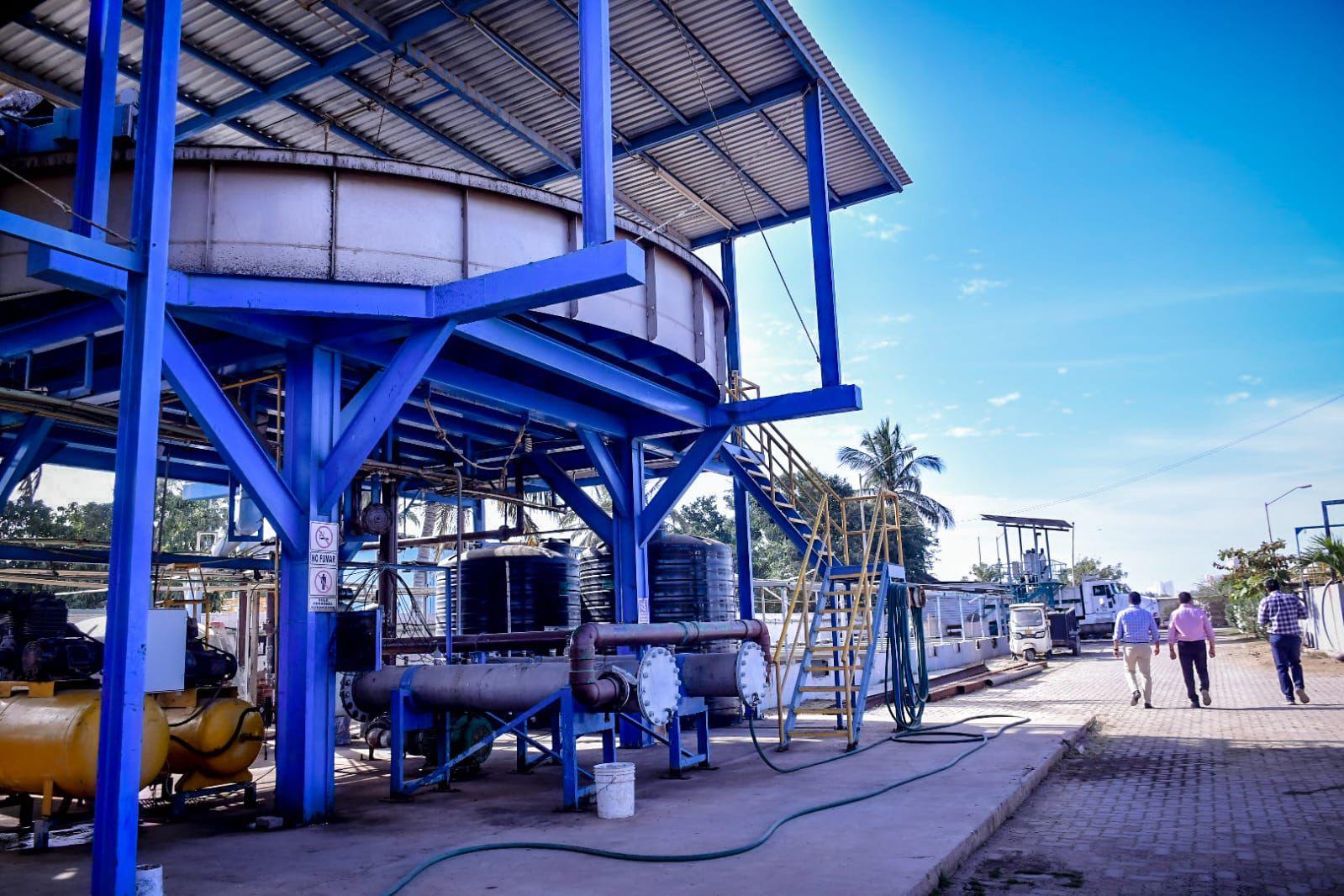 $!Ante problema vehicular, construyen la Avenida Bahía en Cerritos