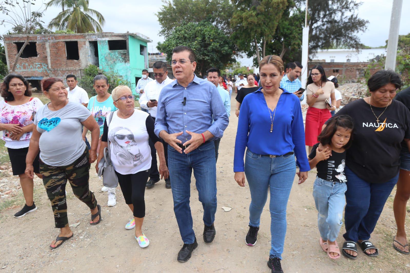 $!Piden a Alcalde certeza jurídica de predios en Colonia Rafael Buelna