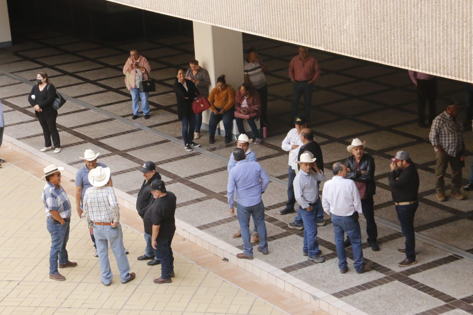$!Agricultores de Sinaloa piden al Gobernador precios justos para garbanzo y frijol