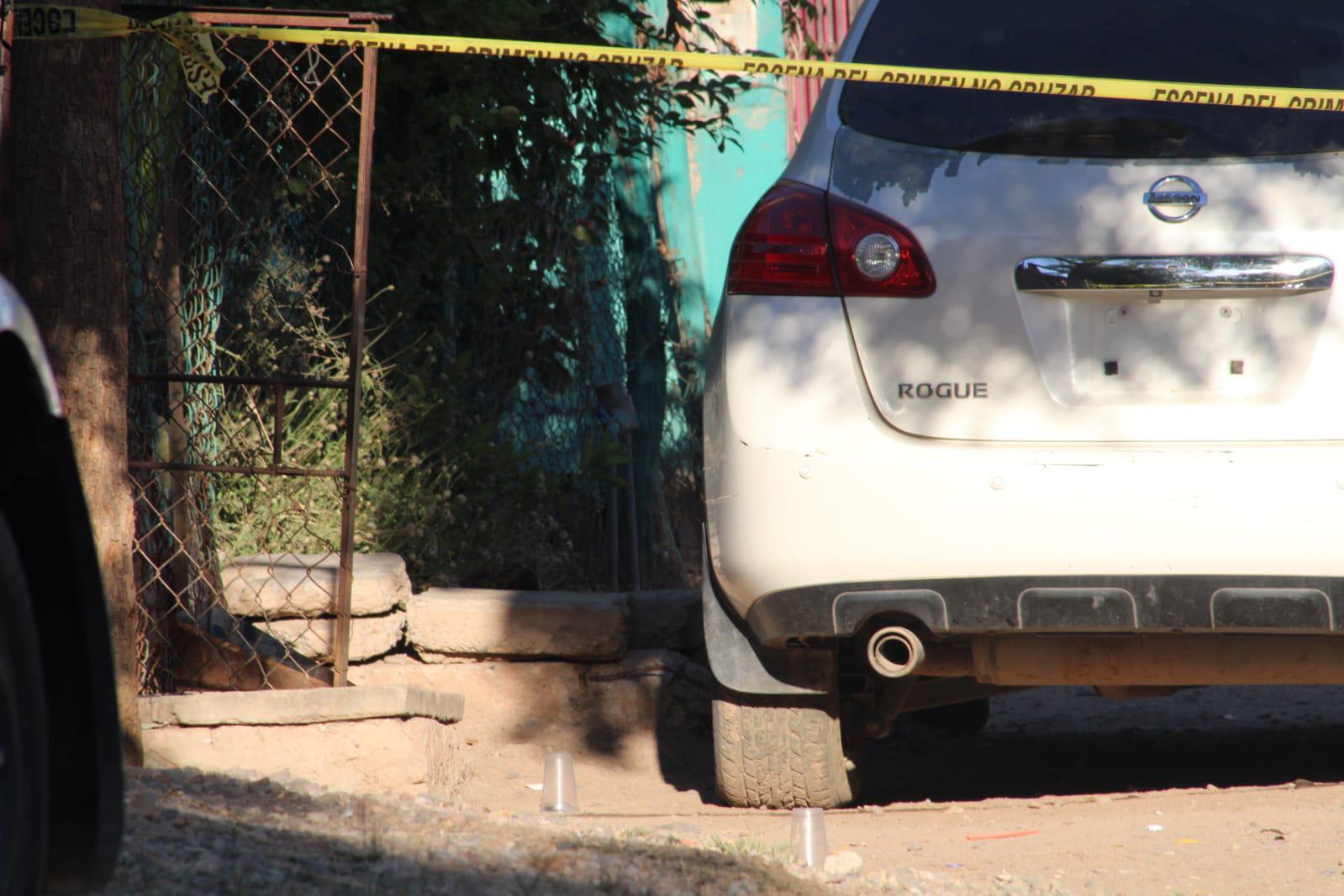 $!Asesinan a balazos a un motociclista en la colonia 5 de Febrero, en Culiacán