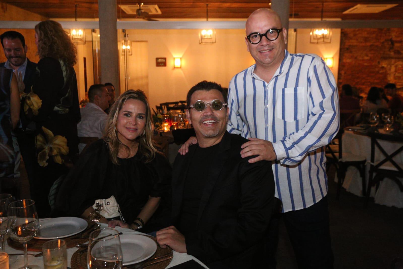 $!Karla Hays de Guzmán, Amado Guzmán Reynaud y Jorge García Félix.