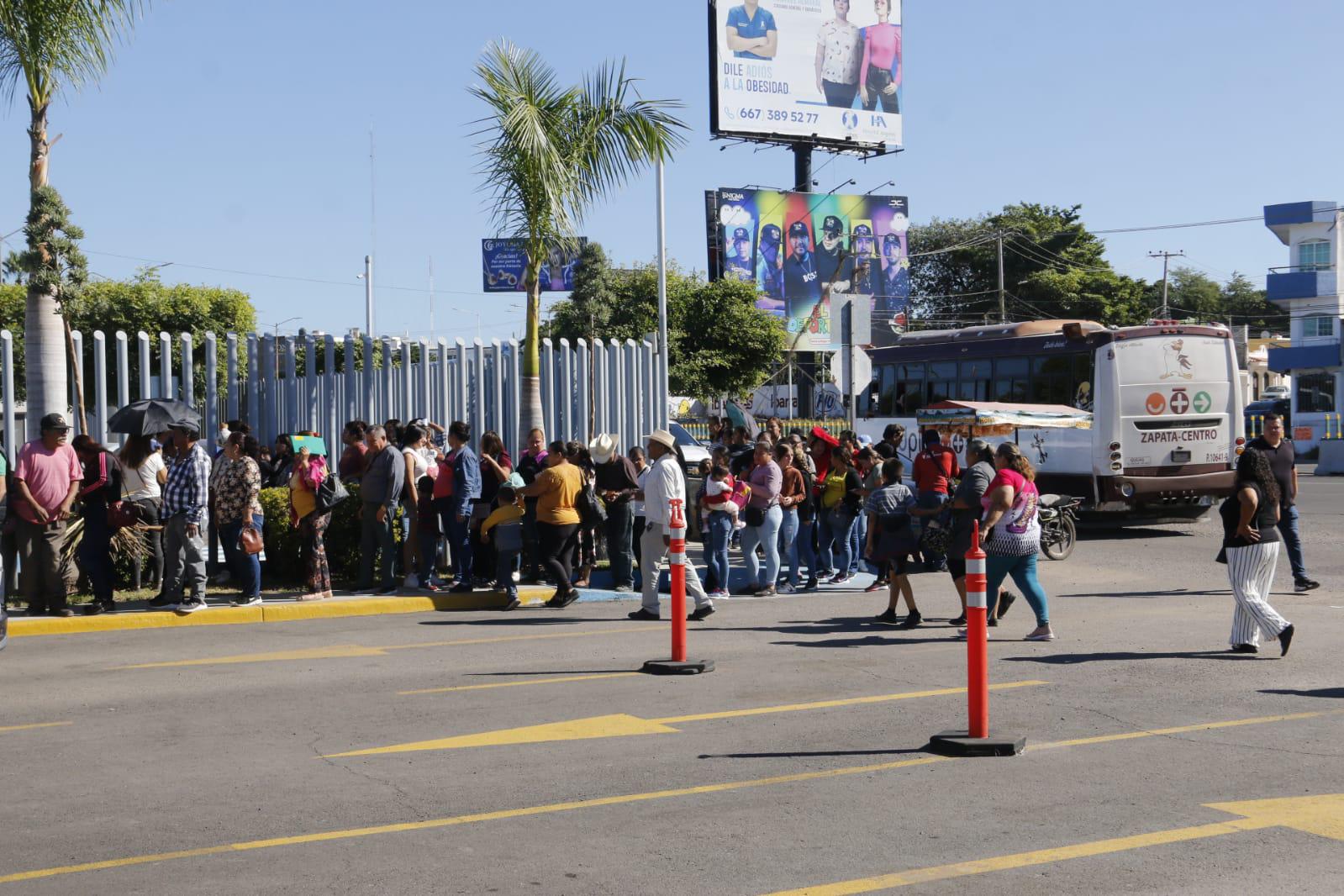 $!Ahora sí, Rocha Moya comparece ante el Congreso por Informe de Gobierno