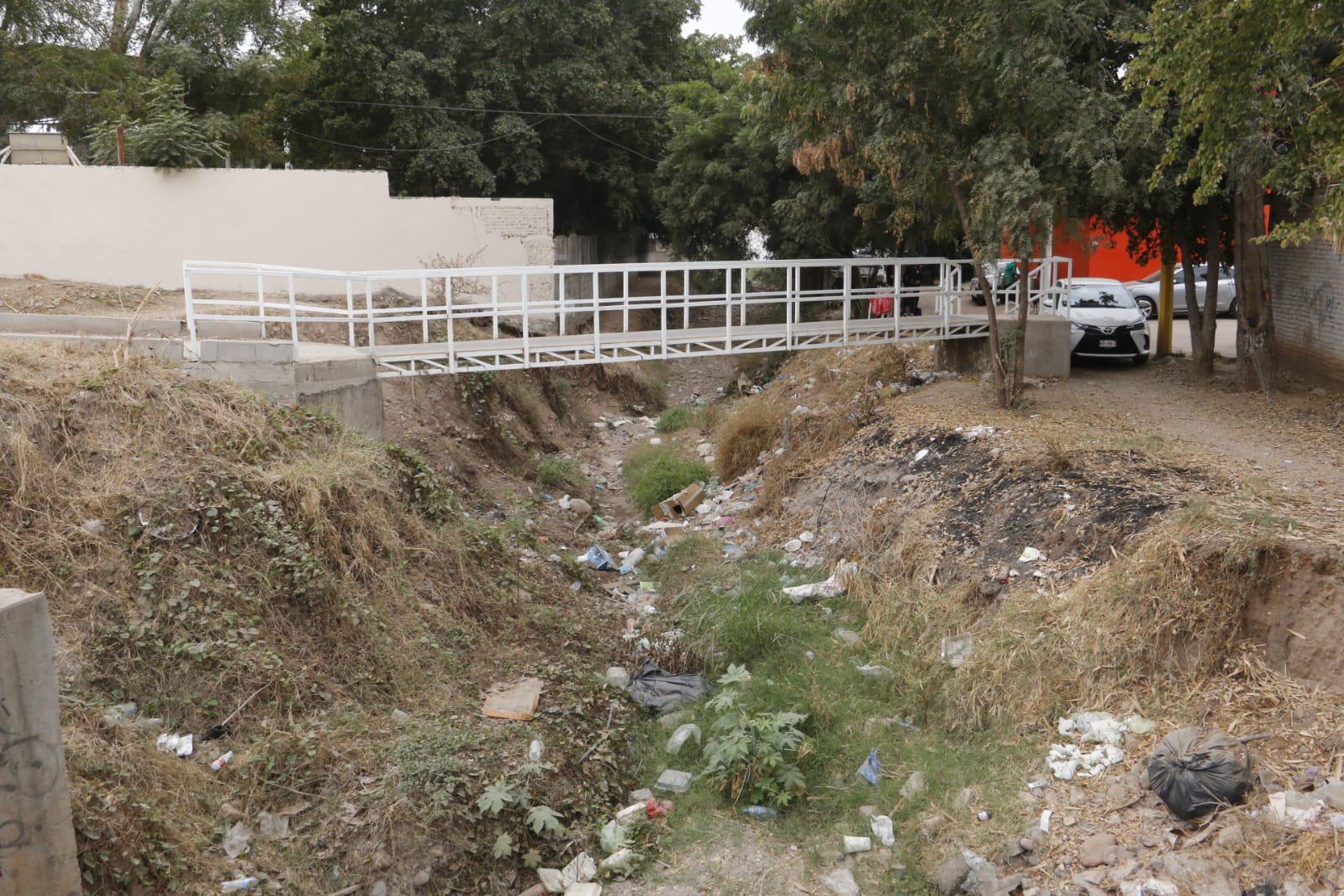 $!Alumnos de la primaria Diana Laura Riojas piden a Alcalde de Culiacán entubar un arroyo