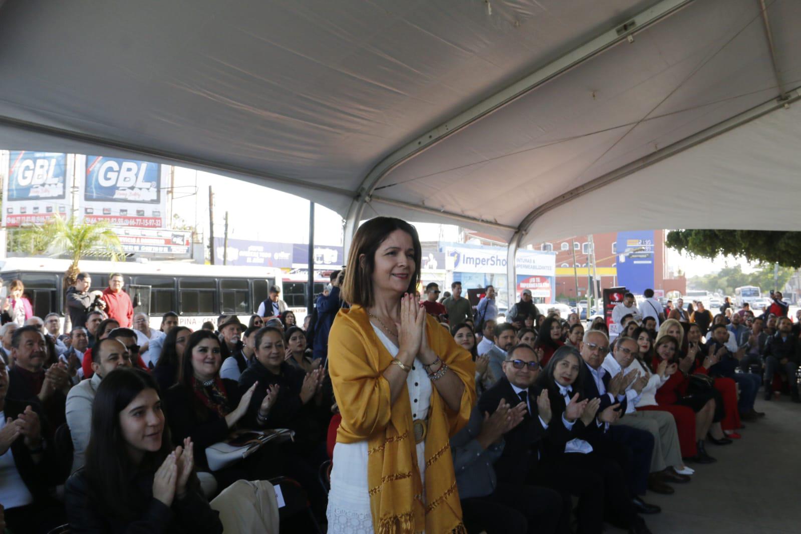 $!Reconocen a la mazatleca Marisol Lizárraga con Premio Agustina Ramírez 2024