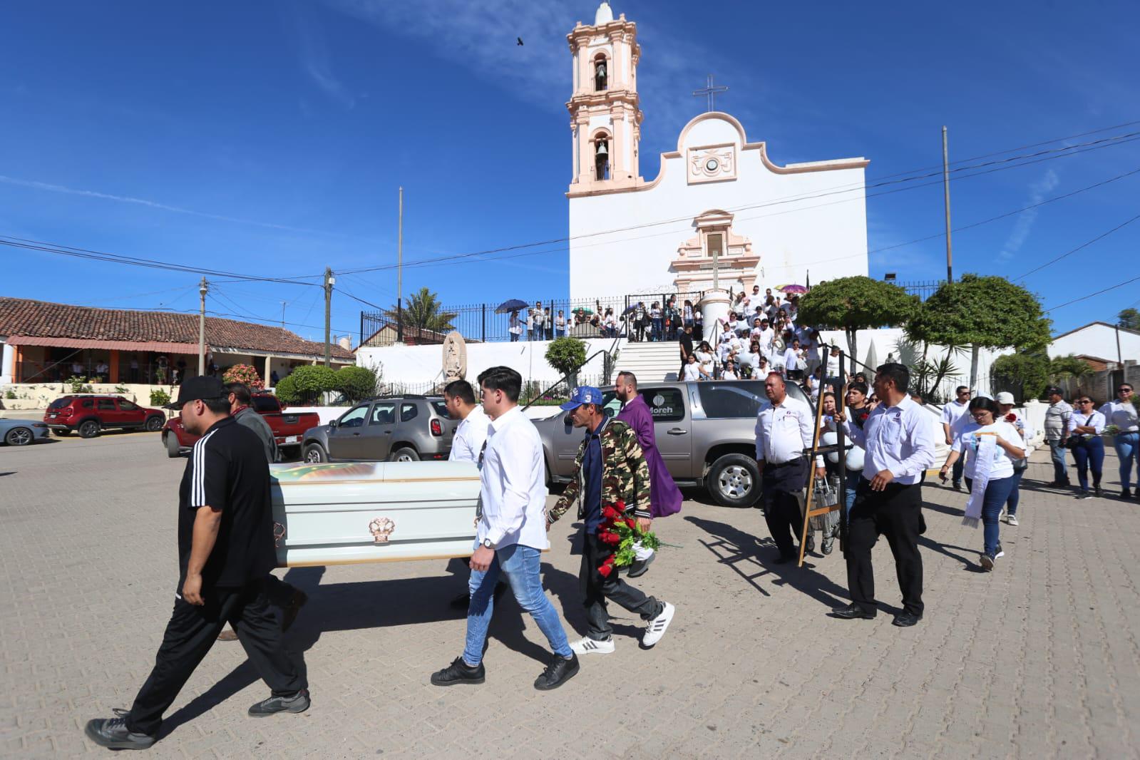 $!‘Vuela alto’: la despedida de Aimé Joanna en su pueblo en Concordia