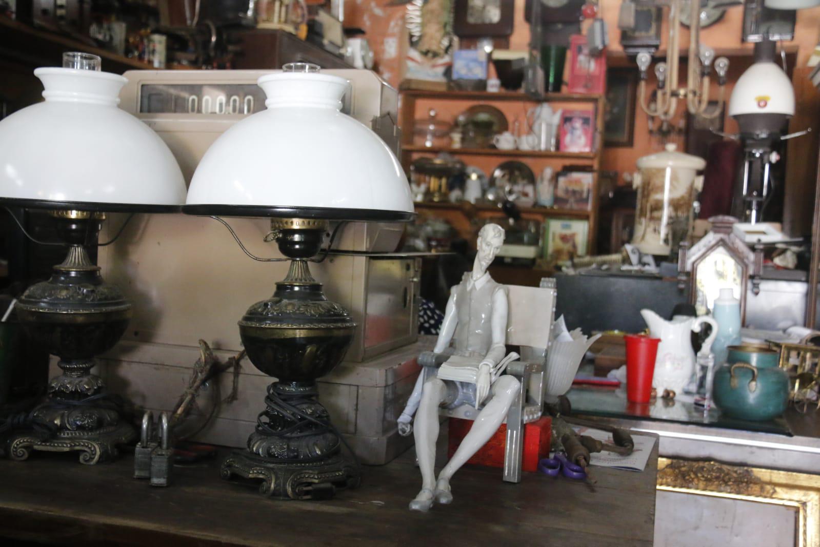 $!En el Centro de Culiacán, una tienda atestigua el paso de la historia