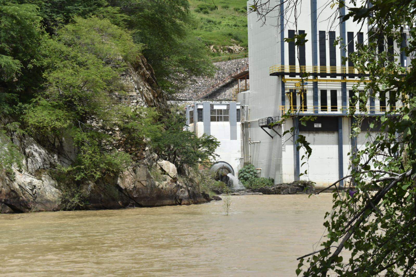 $!Pese al desfogue de la presa Sanalona, habitantes conviven sin riesgos