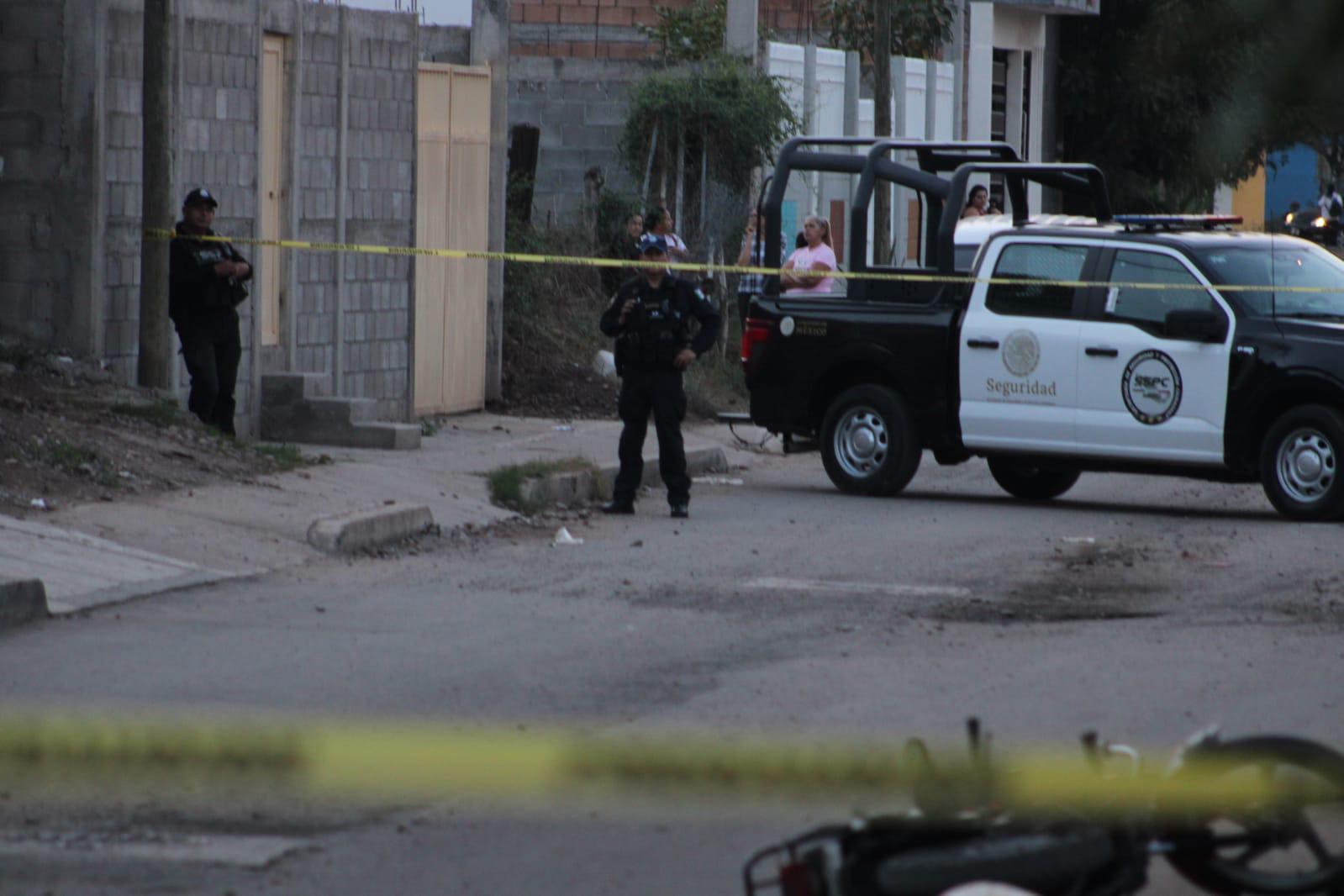 $!Asesinan a dos hombres tras persecución armada por las calles de Bellavista, en Culiacán