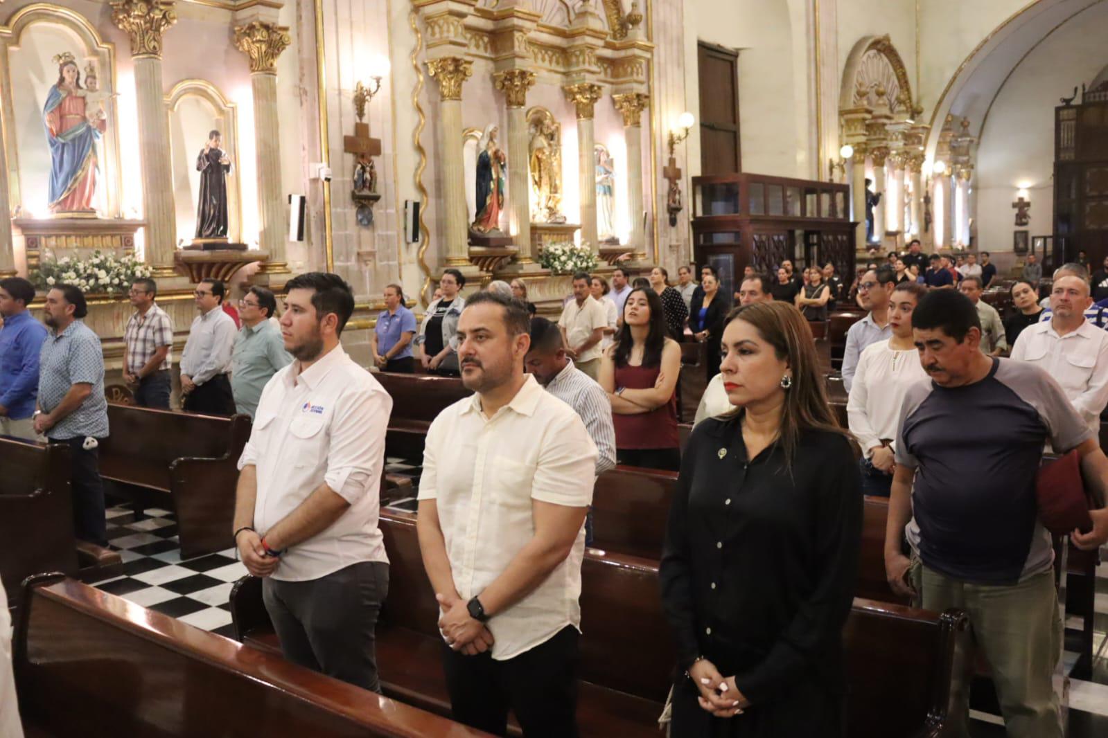 $!Conmemoran con misa la vida y obra de Manuel Clouthier, ‘El Maquío’, a 36 años sin él