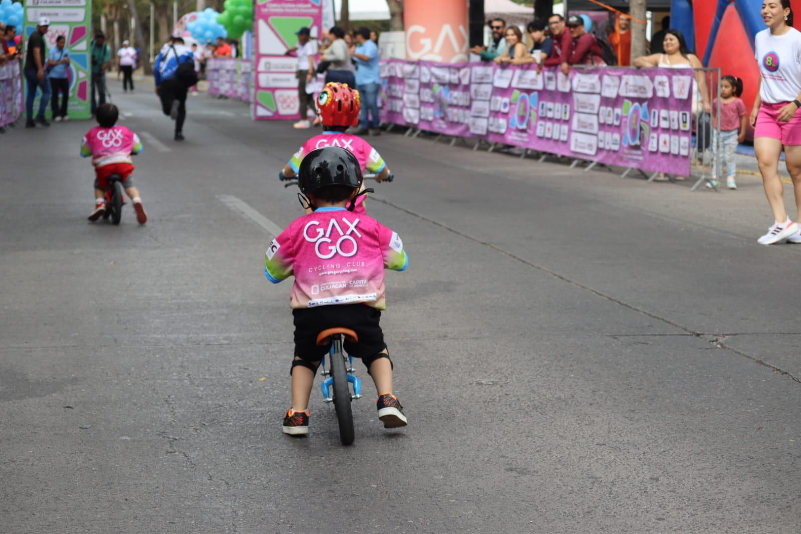 $!Más de 300 pequeños ciclistas participan en la carrera Clásica Infantil en Culiacán