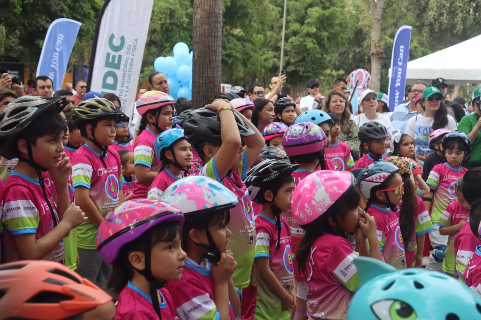 $!Más de 300 pequeños ciclistas participan en la carrera Clásica Infantil en Culiacán