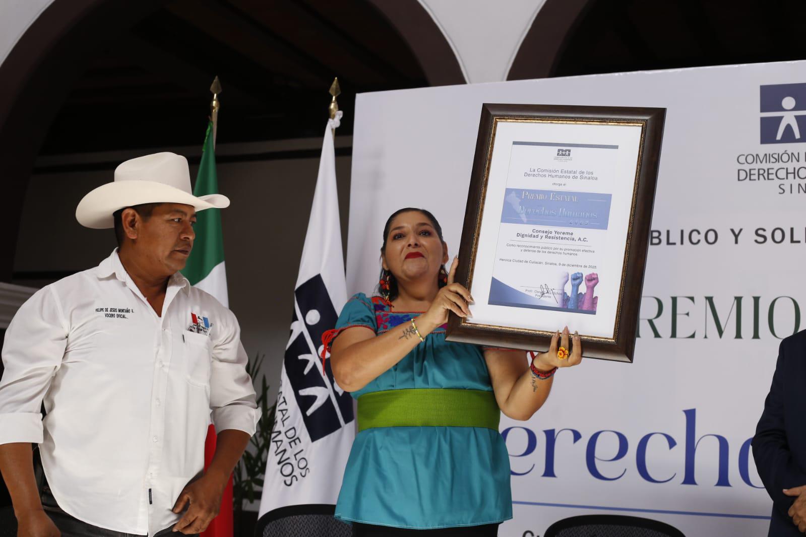 $!Consejo Yoreme, ‘Dignidad y Resistencia’, recibe premio estatal de derechos humanos 2025 por la defensa de la Bahía de Ohuira