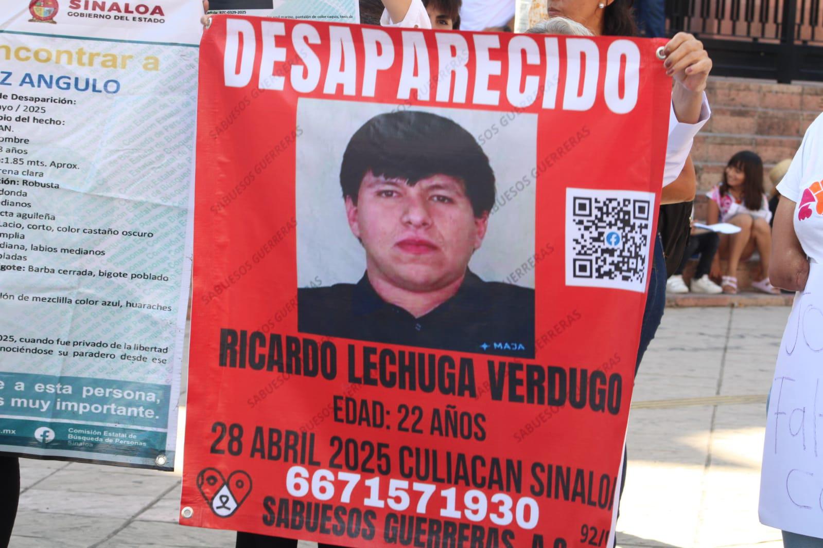 $!Marchan por los jóvenes Ramsés y Ricardo, a dos meses de su desaparición en Aguaruto, Culiacán