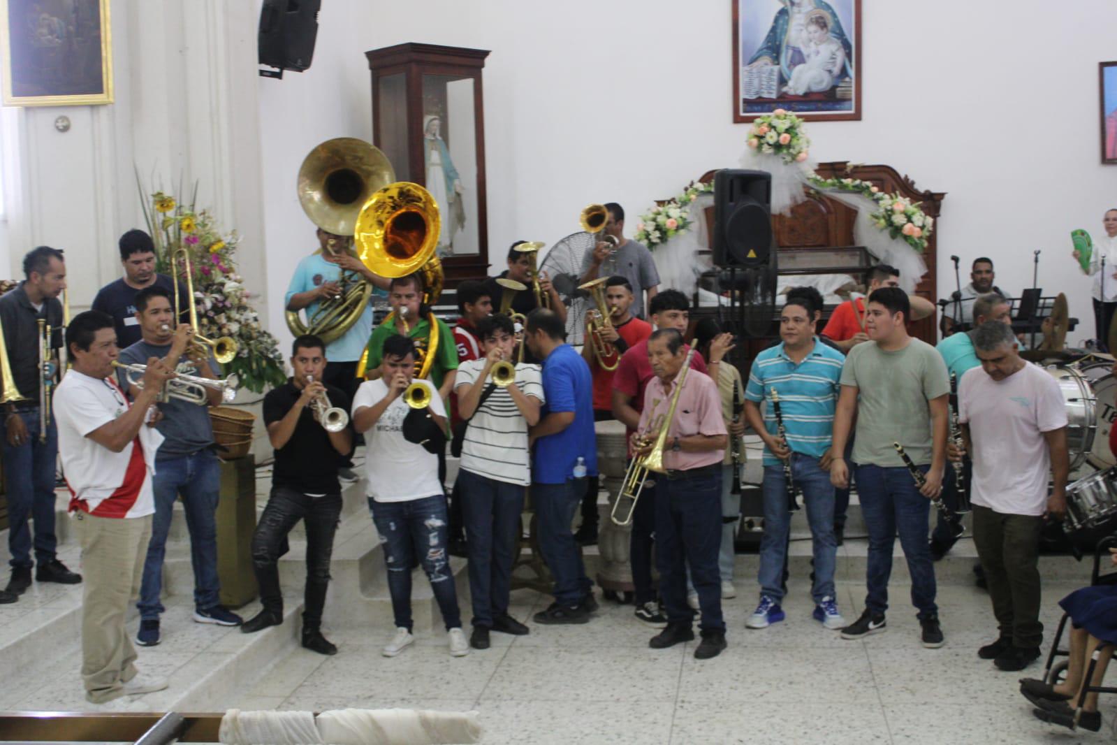 $!Celebran 62 años de la consagración del santuario de Nuestra Señora del Rosario