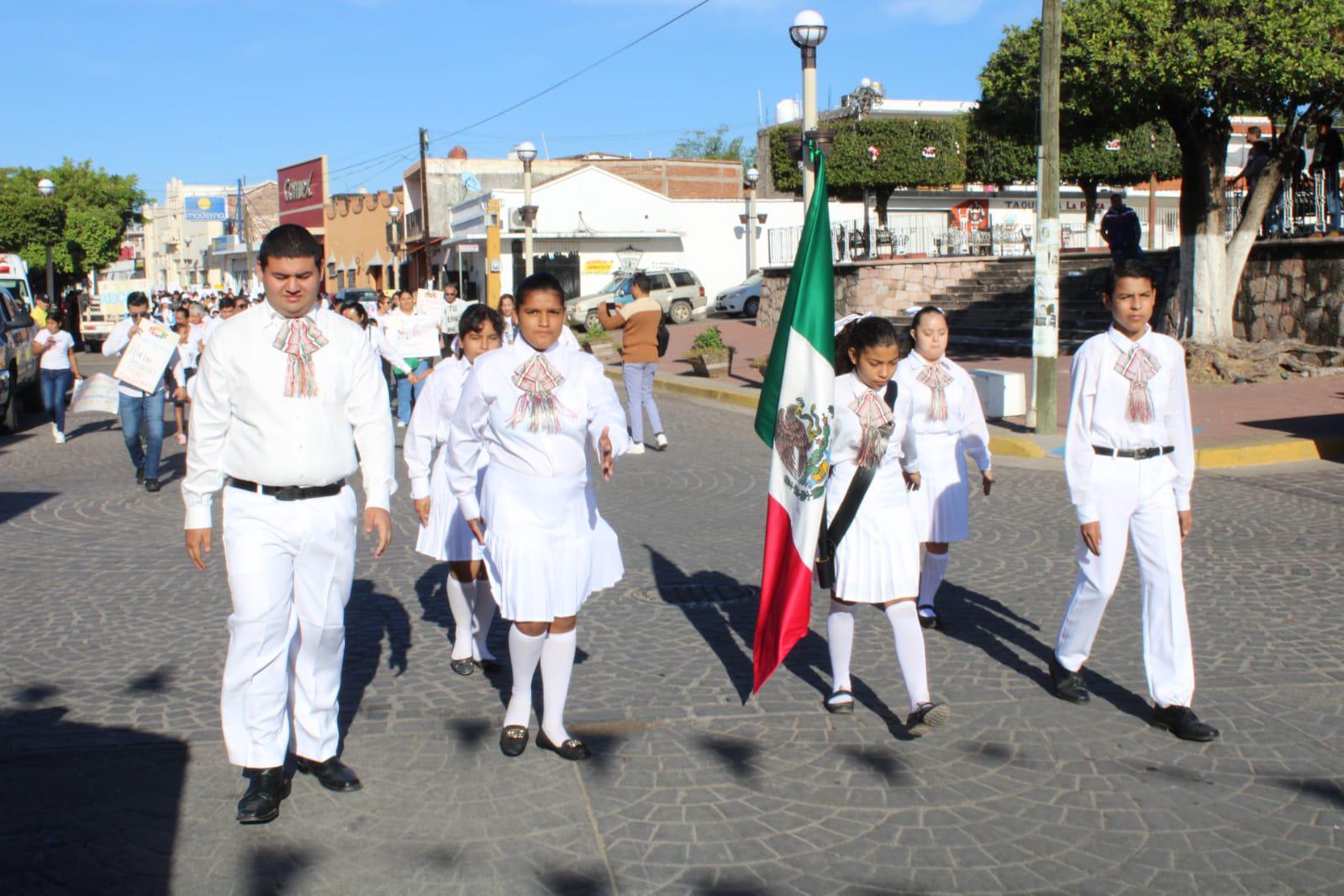 $!Desfilan en Rosario para promover la inclusión de personas con discapacidad