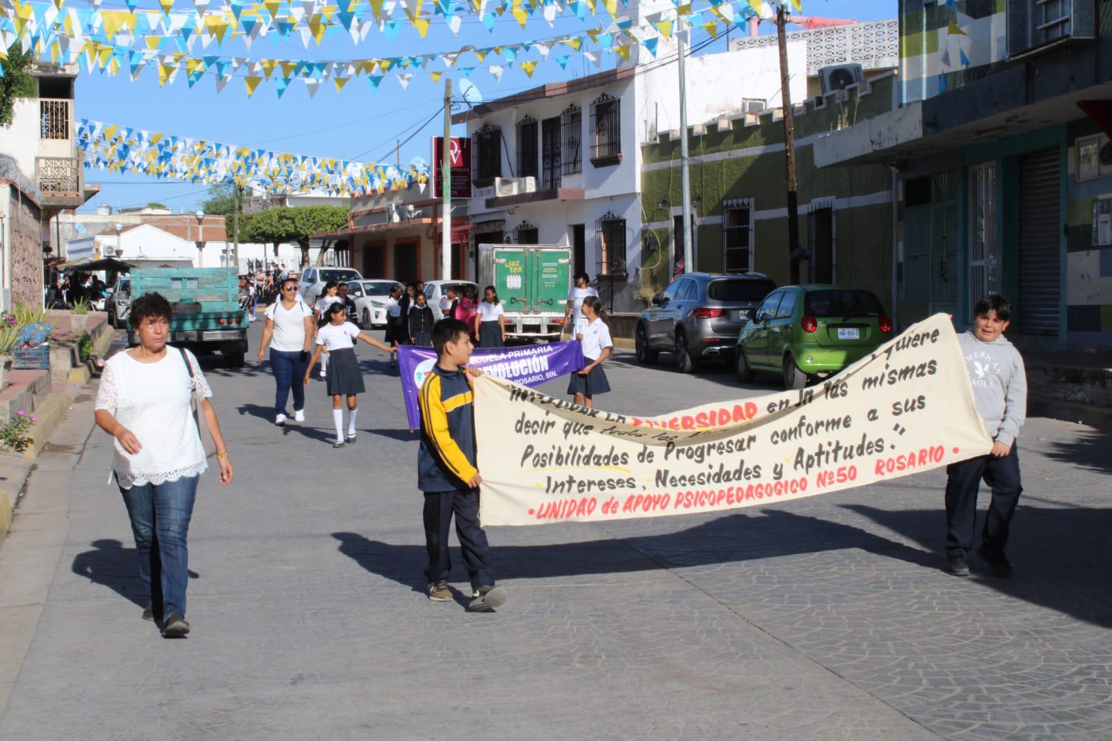 $!Desfilan en Rosario para promover la inclusión de personas con discapacidad