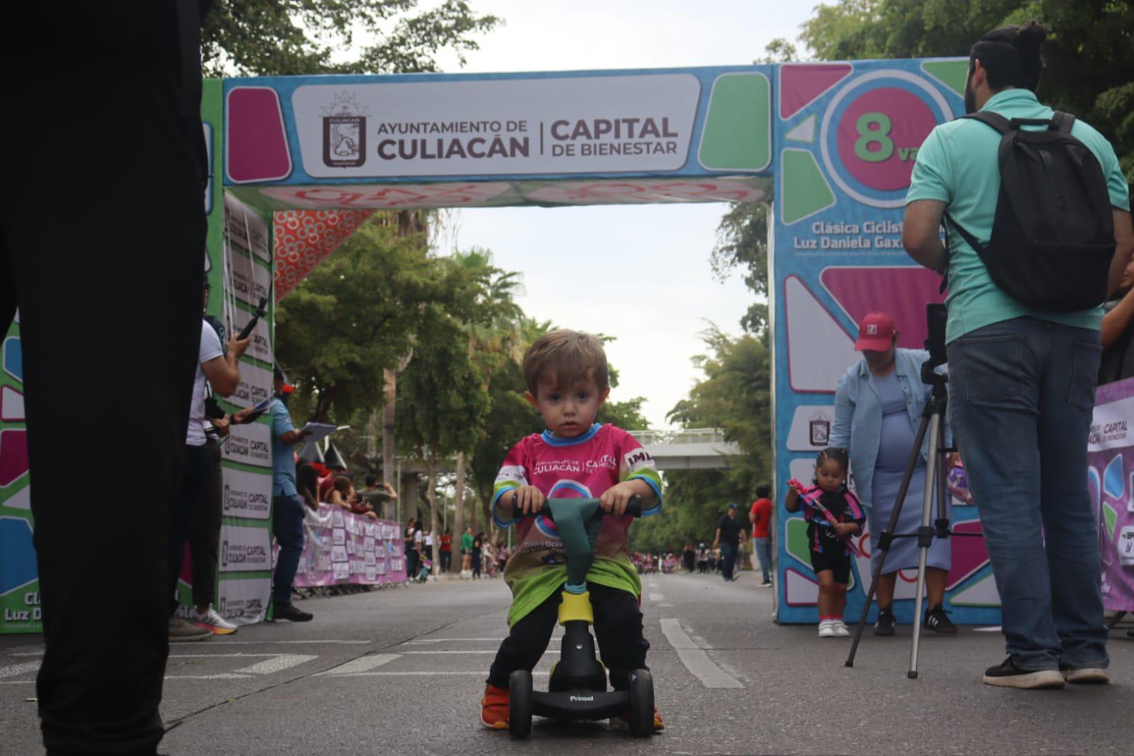 $!Más de 300 pequeños ciclistas participan en la carrera Clásica Infantil en Culiacán