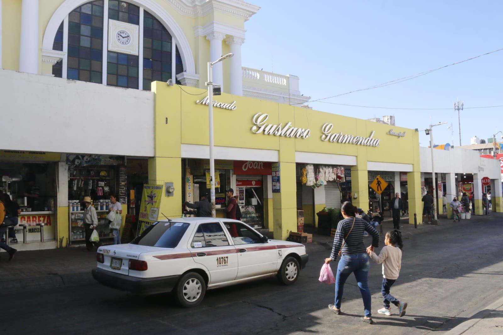 $!Canta el Garmendia villancicos cada hora para los culiacanenses