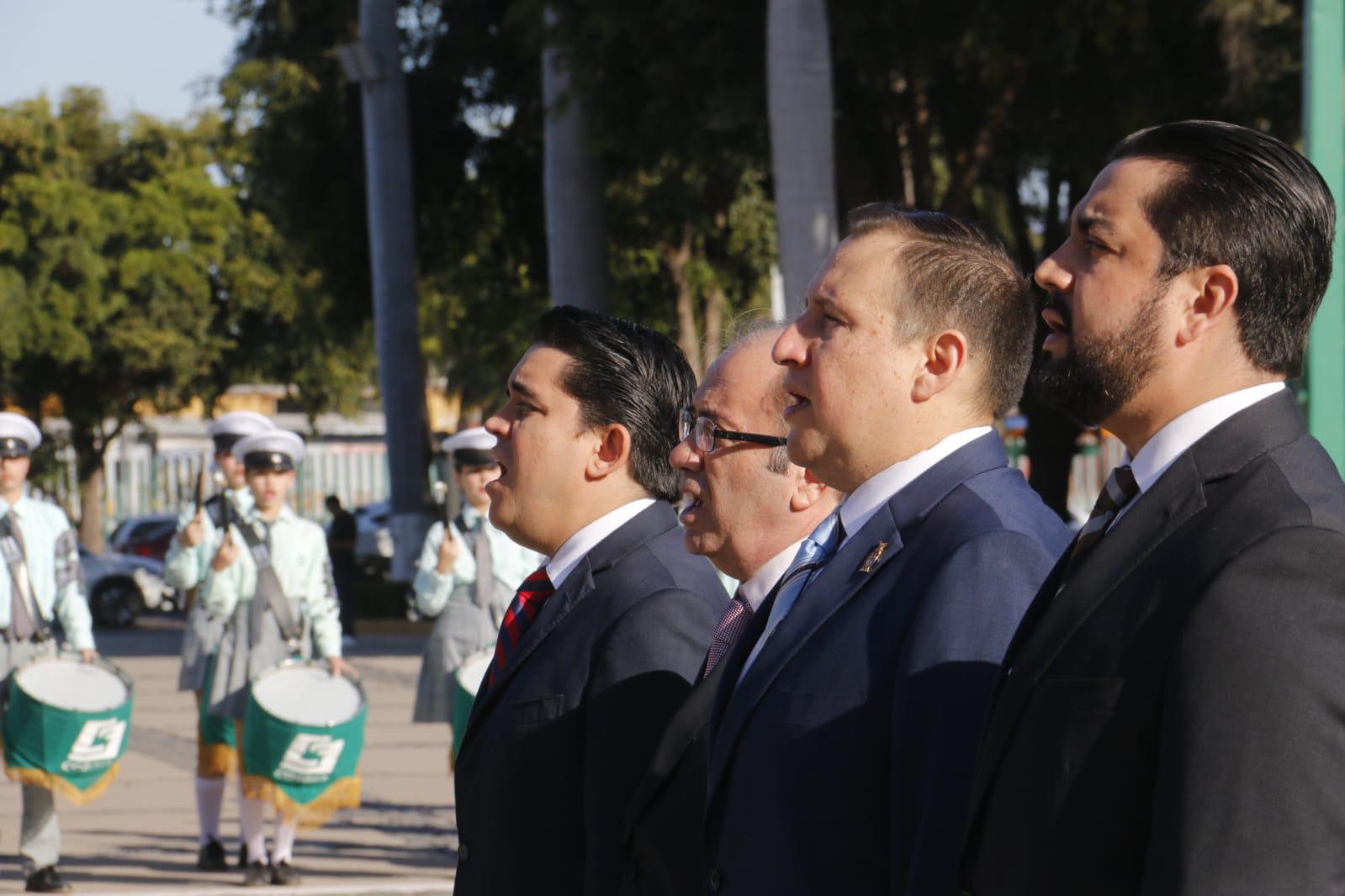 $!Conmemoran 218 aniversario del natalicio de Benito Juárez en Culiacán