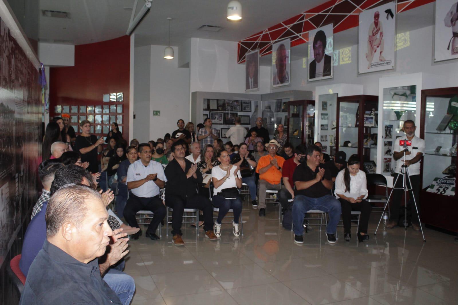 $!Presentan Altar de Muertos de los Inmortales del Salón de la Fama de Culiacán