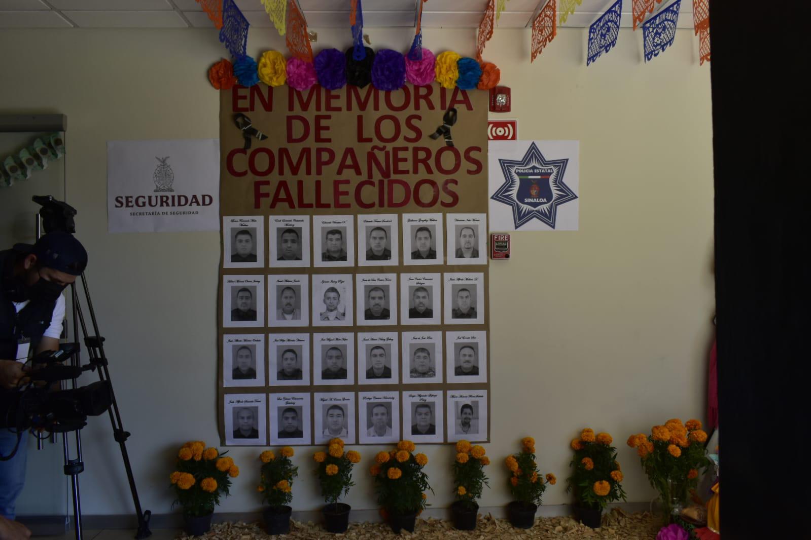$!Con altares, la Secretaría de Seguridad de Sinaloa rinde tributo a policías caídos y trabajadores que han fallecido