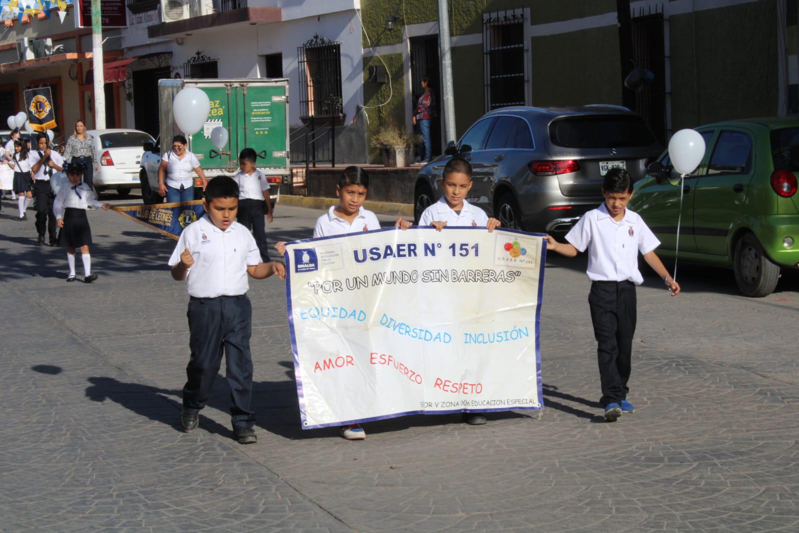 $!Desfilan en Rosario para promover la inclusión de personas con discapacidad
