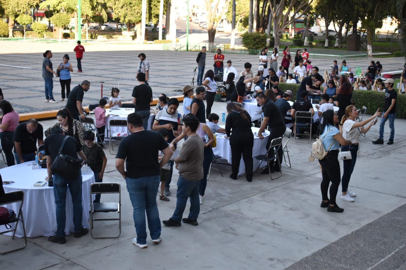 $!Dan un vistazo al cielo en Culiacán en evento de astronomía