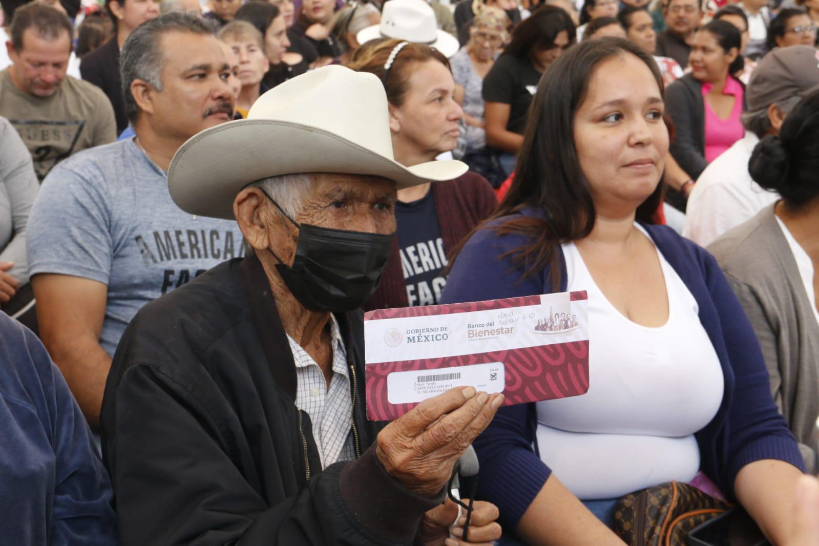 $!En Sinaloa, más de 3 mil familias recibirán 35 mil pesos para mejorar sus viviendas