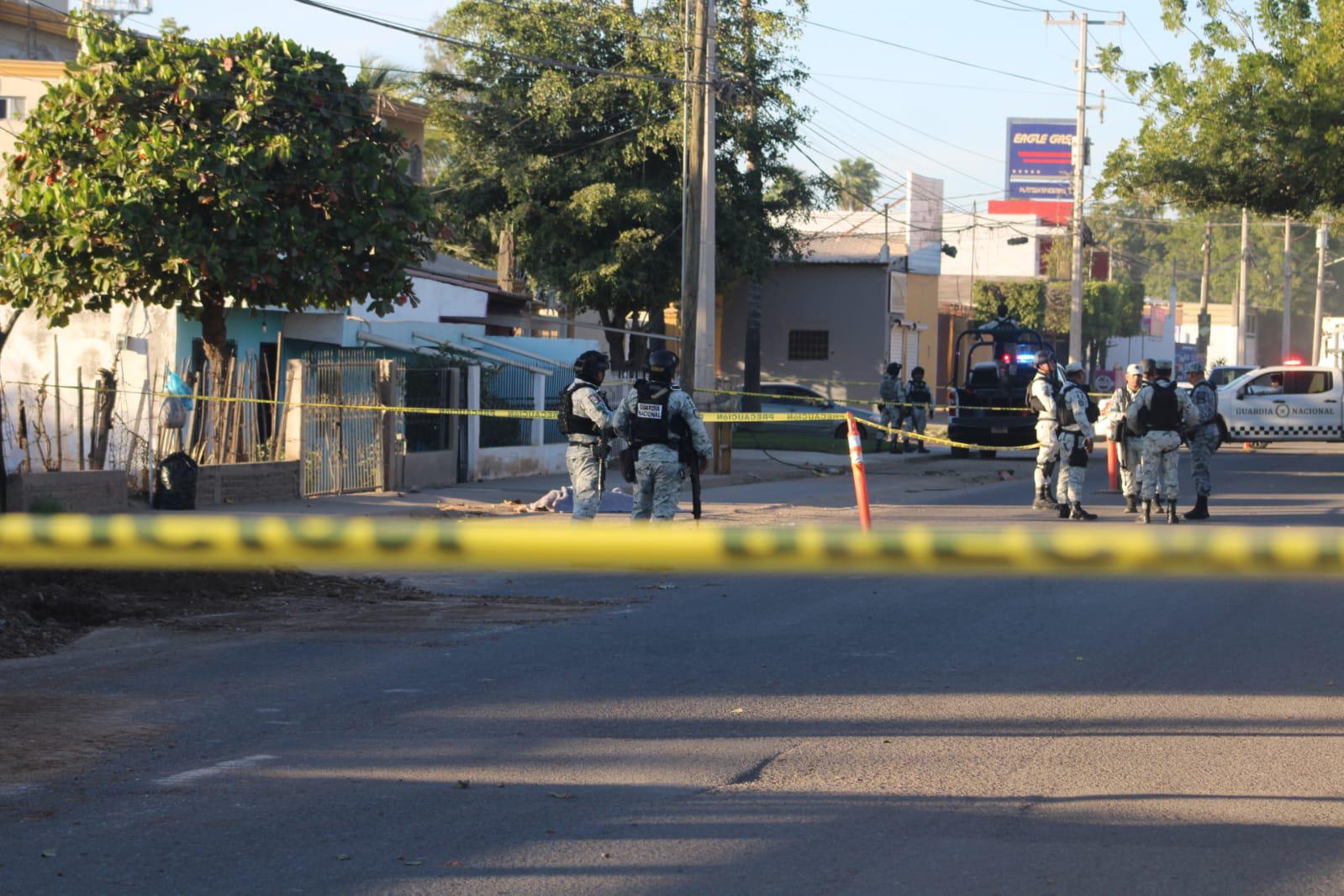 $!Matan a tiros a un hombre sobre la avenida Álvaro Obregón, al norte de Culiacán
