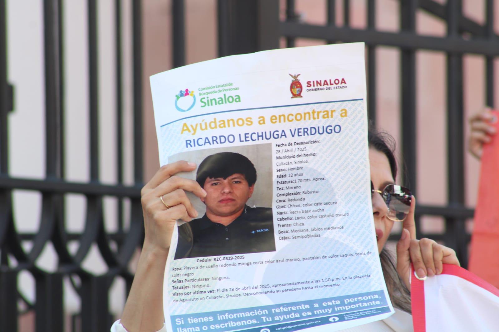 $!Marchan por los jóvenes Ramsés y Ricardo, a dos meses de su desaparición en Aguaruto, Culiacán