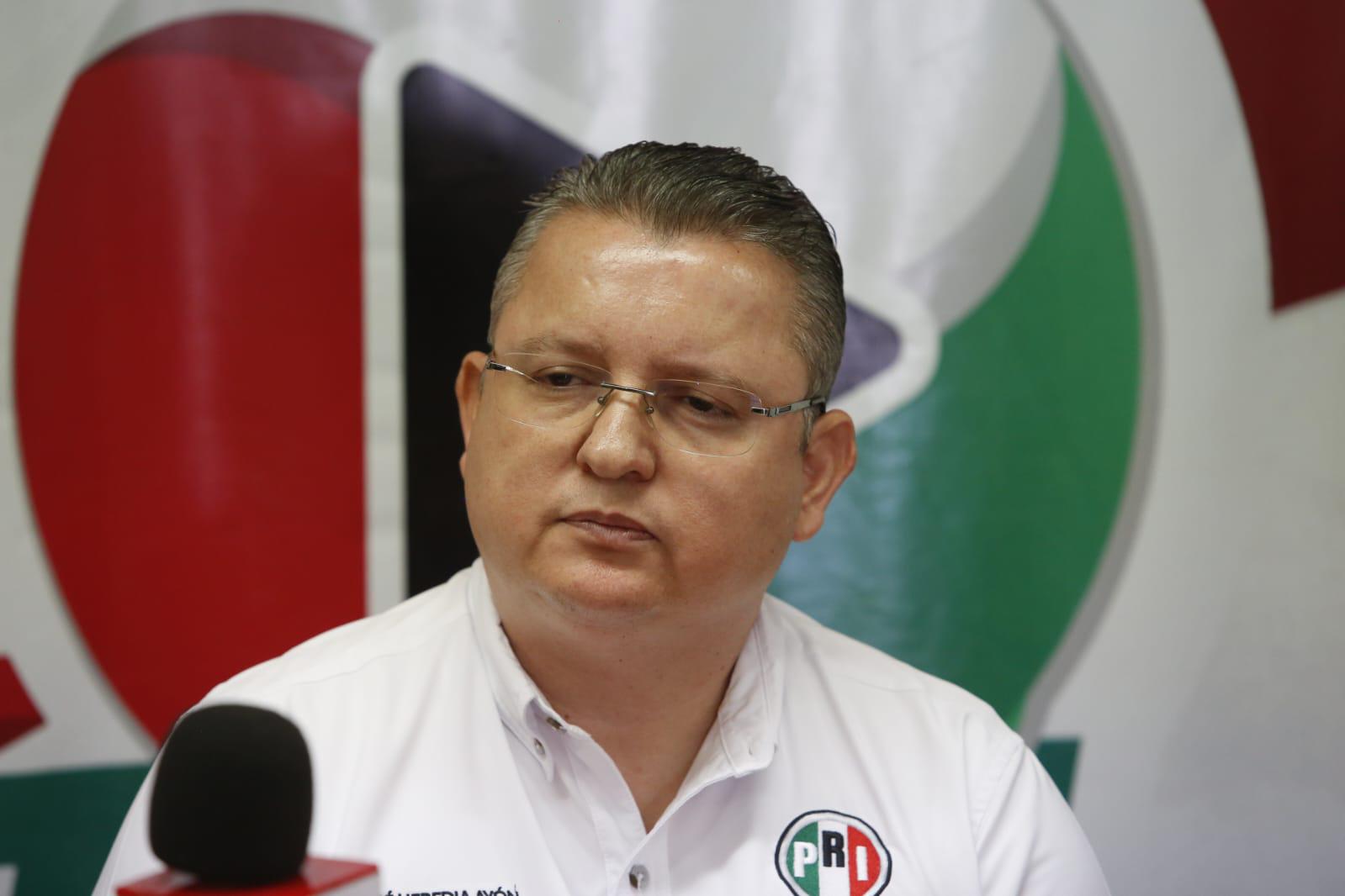 $!Ser político no te excluye de violencia, defiende PRI Sinaloa su participación en marcha por la paz