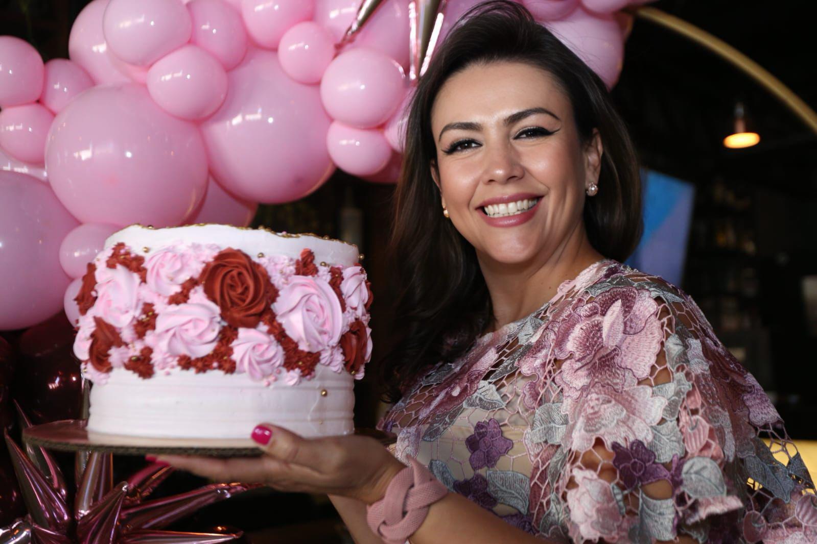 $!Berenice Rodríguez celebra rodeada de cariño su cumpleaños