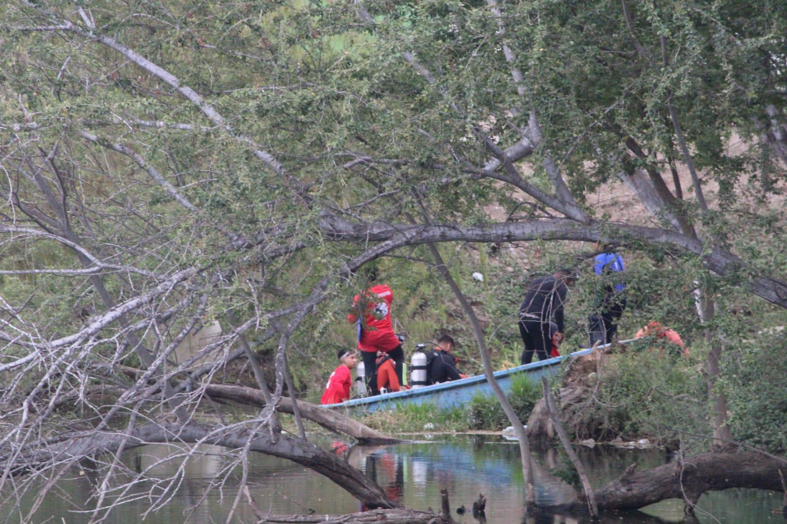 $!Buzos de la Marina y Policía Acuática reactivan búsqueda de Rodrigo en la Laguna del Iguanero